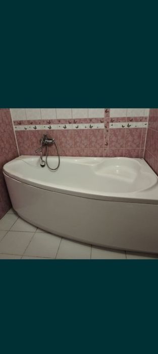 Продам ванну акриловую б/у 20000 тенге