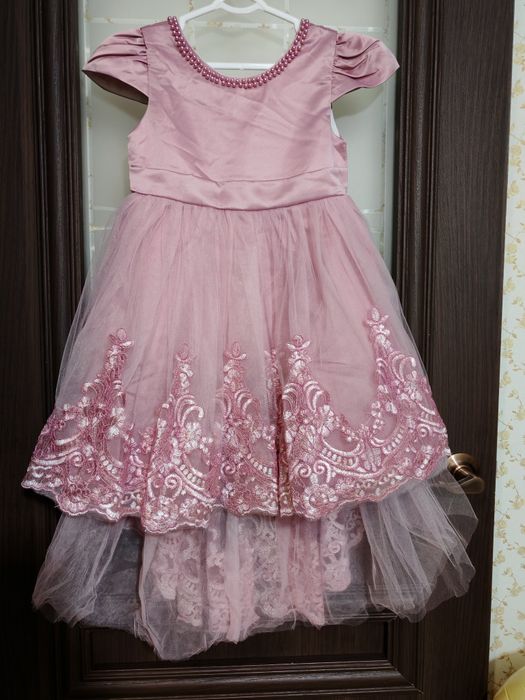 Нарядное платье для девочки