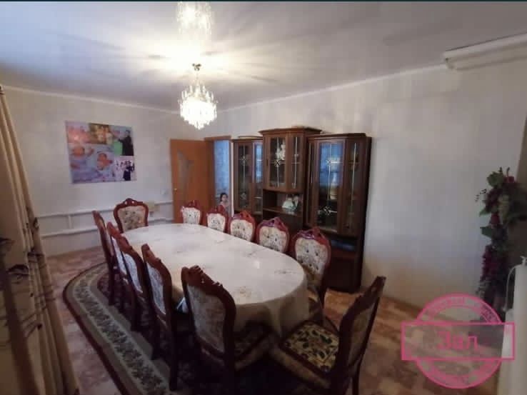 Продаётся большой частный дом в п. Актас