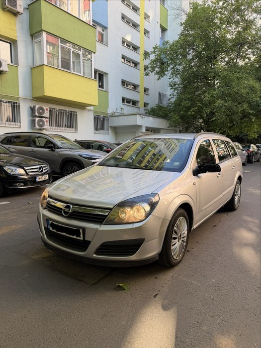 VÂND Opel Astra H, 1,9 CDTI