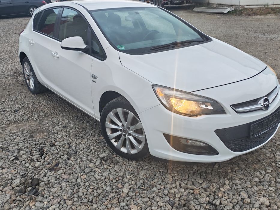 OPEL Astra 2013 — imagine 3