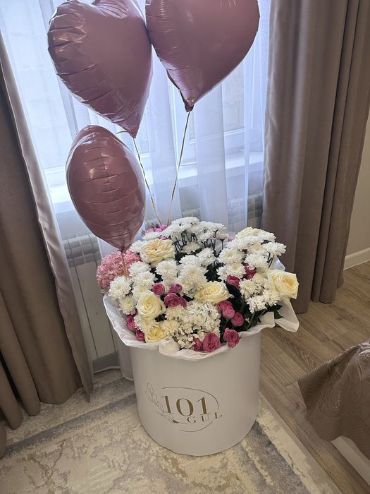 Цветы с шарами срочно 20 к