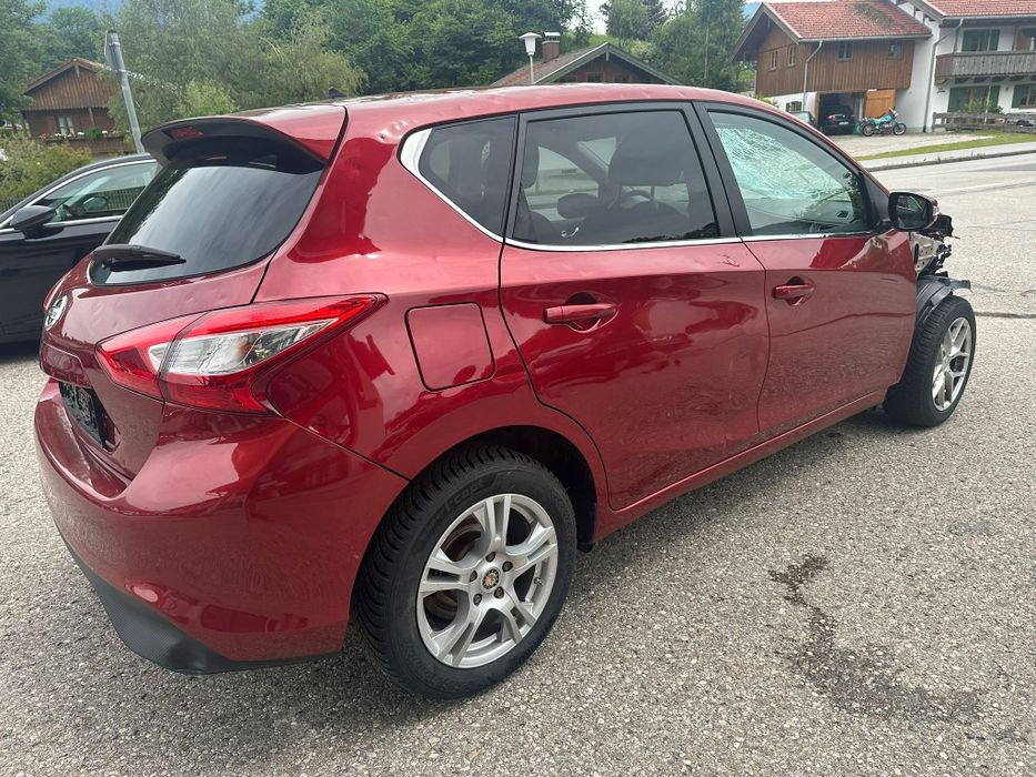 Nissan Pulsar 1.2турбо 72000км здраво табло на ЧАСТИ