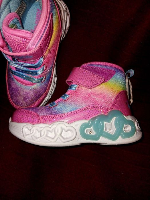 Из США, разная  брендовая детская обувь, для принцесс !