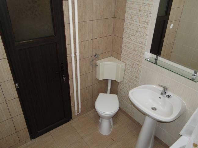 Vand apartament 2 camere Teiul Doamnei