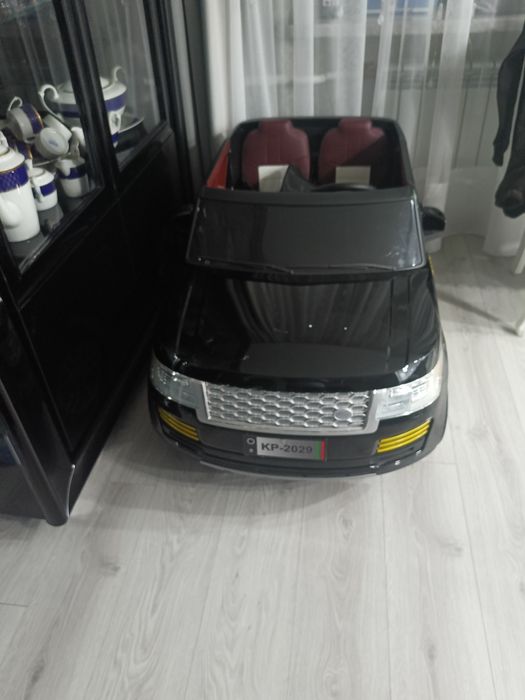 Детский автомобиль