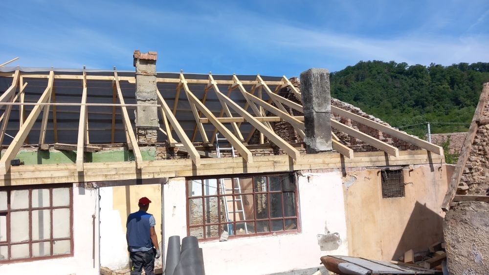 Montaj acoperis reparatii  dulgherie mansardari