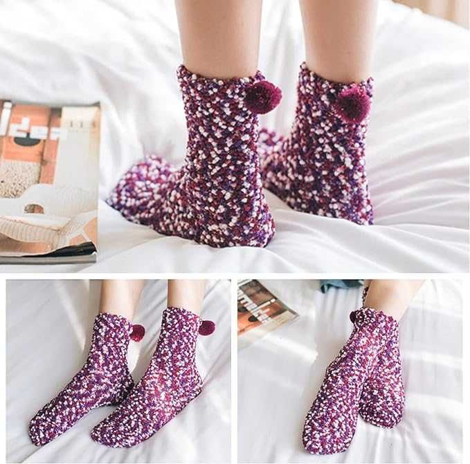 Подарък за Коледа за нея - Cupcake Pompom чорапки в подаръчна кутийка
