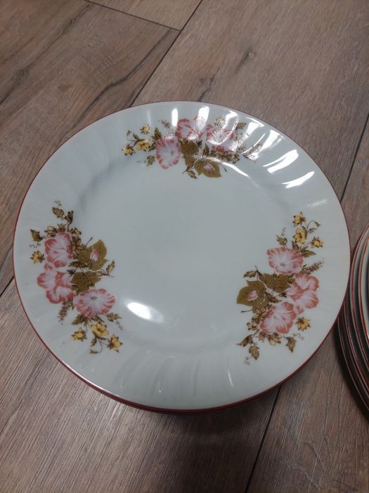 Битов сервиз за хранене