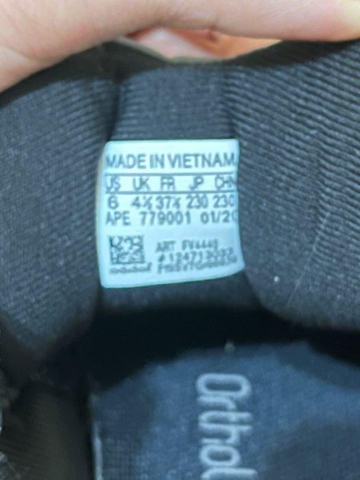 3 пары подростковых крассовок -5000тенге