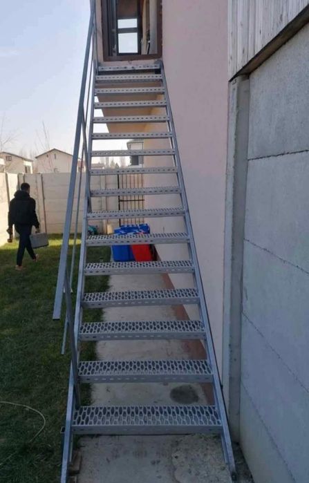 Confectionam scarii metalice 357