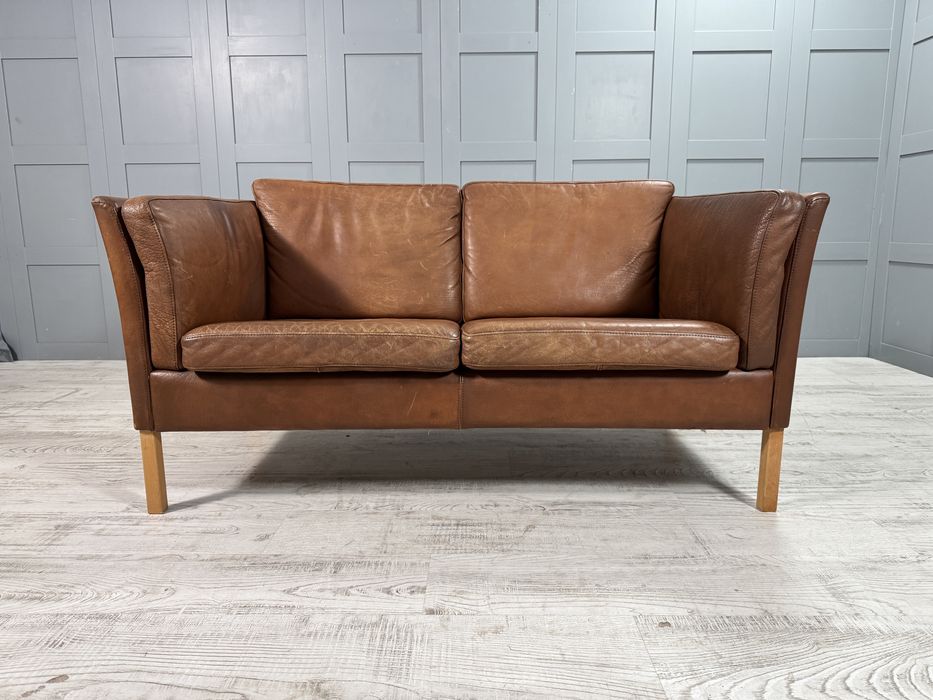 Винтидж диван 2-ка естествена кожа Д1134