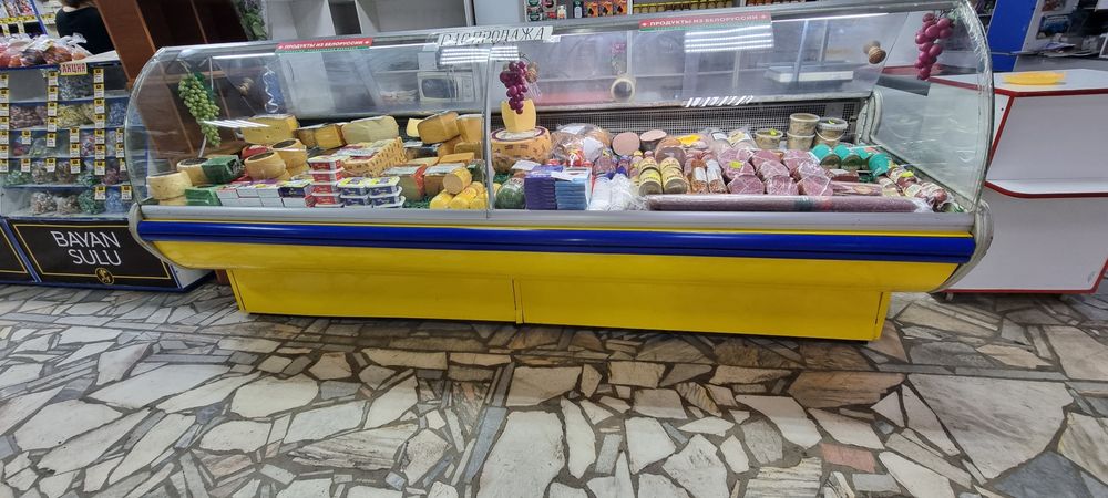 Холодильная витрина