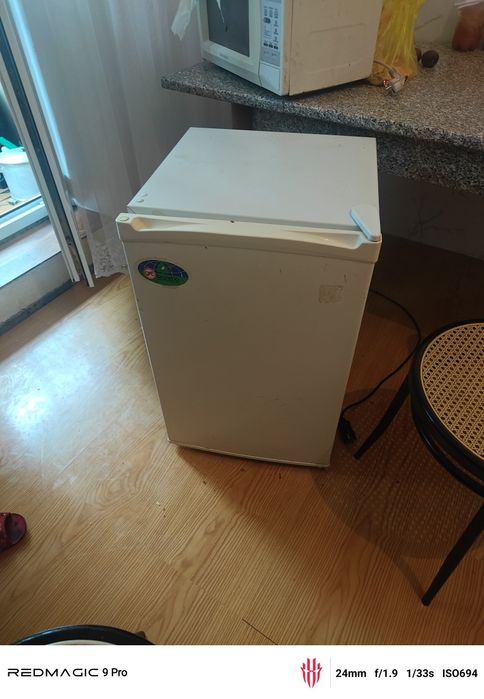 холодильник продам