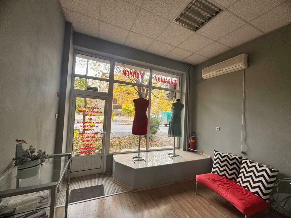 Търговско помещение, 35  кв.м., кв.Възраждане