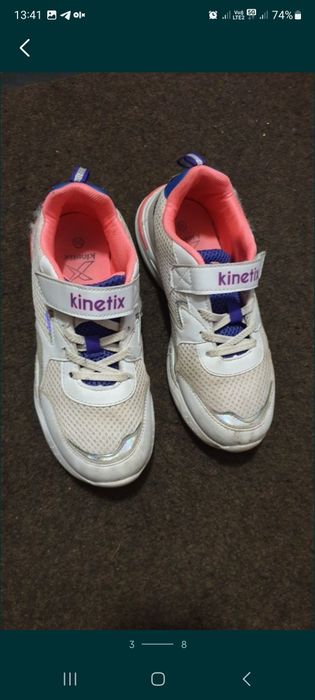 Кроссовки 35 размер  .