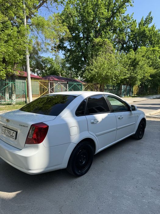 Gentra 2018 yil  1 Yevro Srochno !!! Kondyor bor