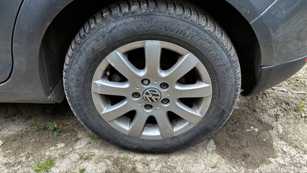Алуминиеви джанти с гуми 15 5x112 VW Golf 5