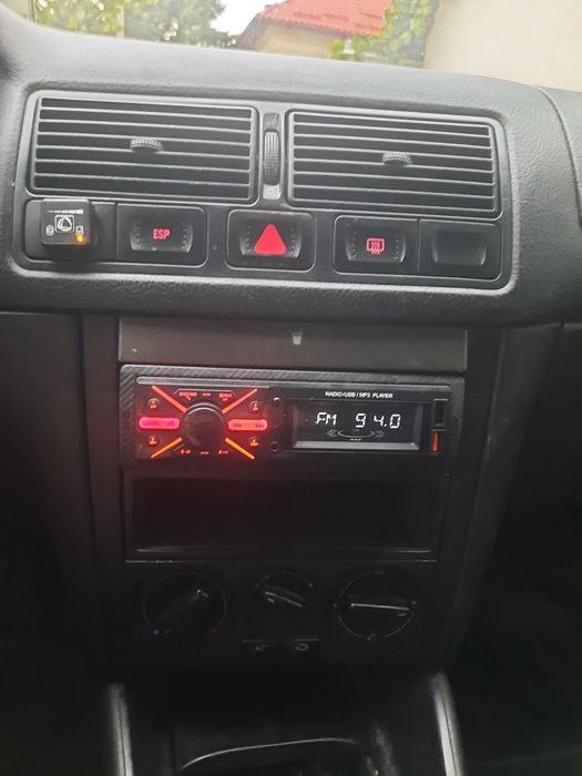 Vand VW Golf 1.6 cu GPL omologat, A.C functional, acte la zi, fiscal pe loc la SUPER PRET!!!