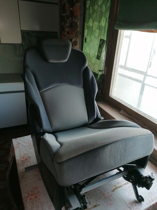 Седалка за трети ред към Citroën C8