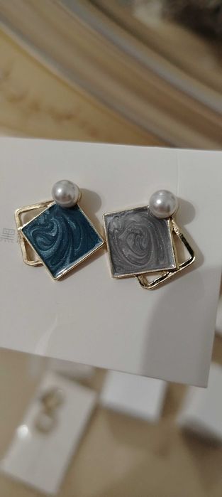 Продою Серёжки к