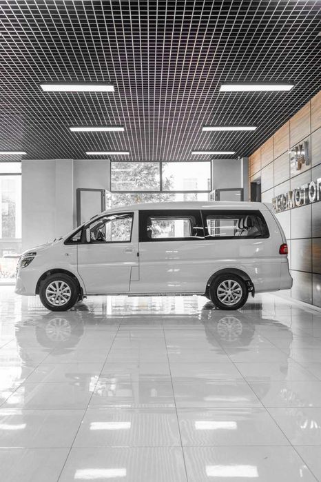 Минивен Dongfeng CM5-EV микроавтобус