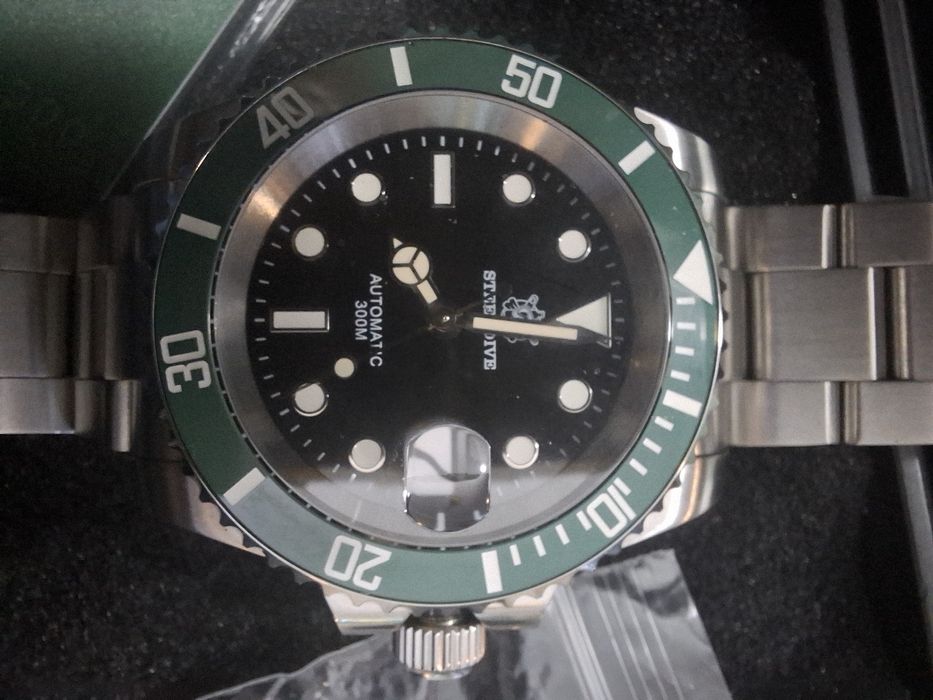 Ceas Steeldive nou, nepurtat, mecanism automat