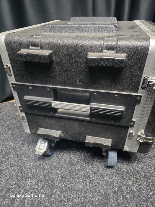 Rack case 8U Thomann