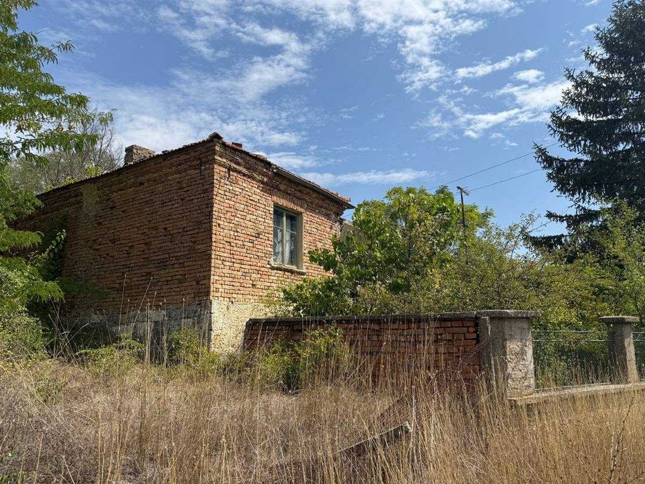 Продава се Къща в с. Черни връх, Област Шумен - 140 кв.м за 165 €/кв.м - Снимка #1