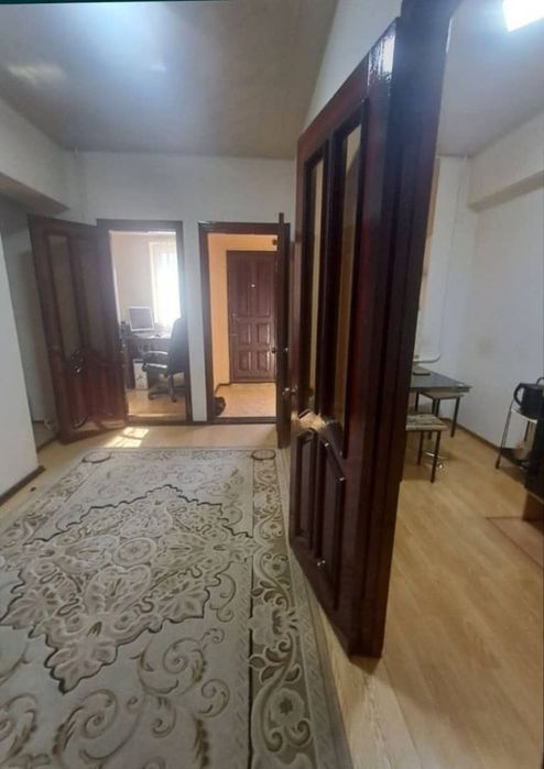 Продается Чиланзар -23 квартал 2в3-х комнатная квартира. Ор-р Теген.