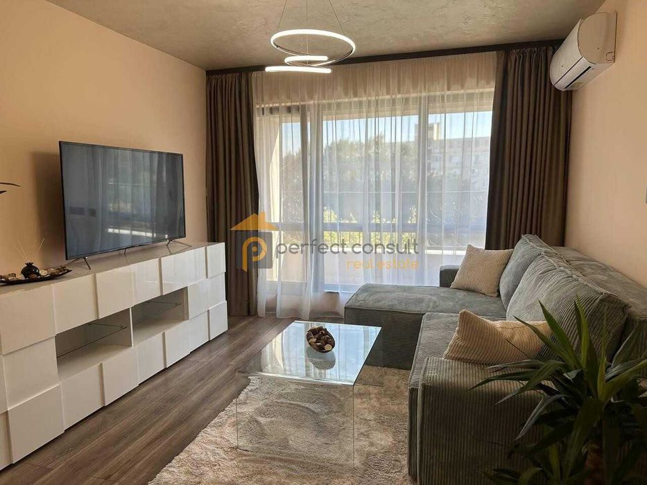 Продава се Двустаен апартамент в Пловдив, Център - 70 кв.м за 2258 €/кв.м - Снимка #2