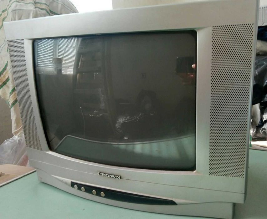 Телевизор Краун – 15‘‘  екран с дистанционно