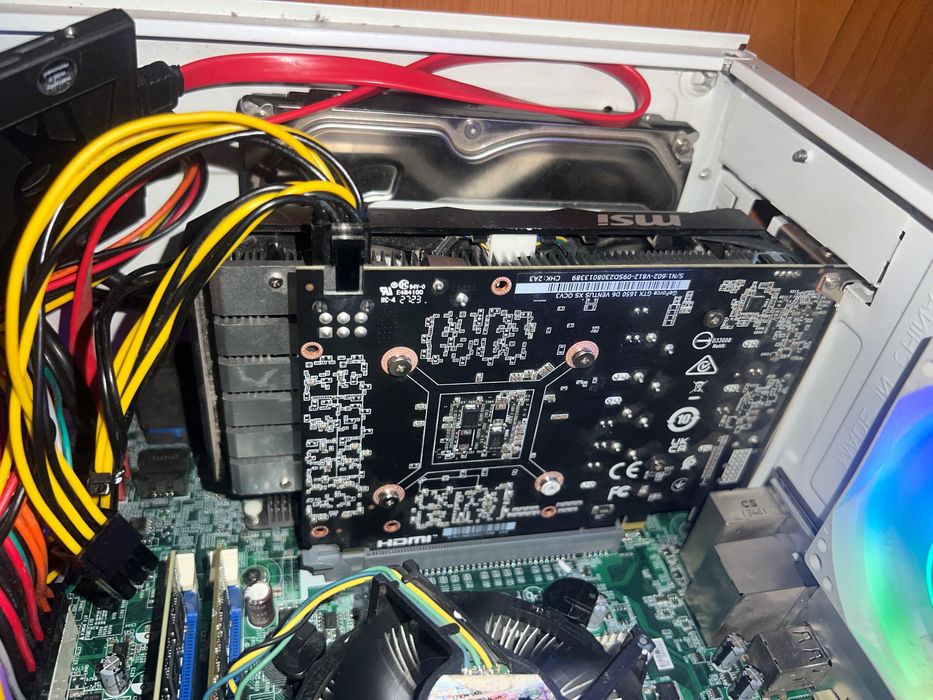vând placă video MSI GTX 1650 GDDR6