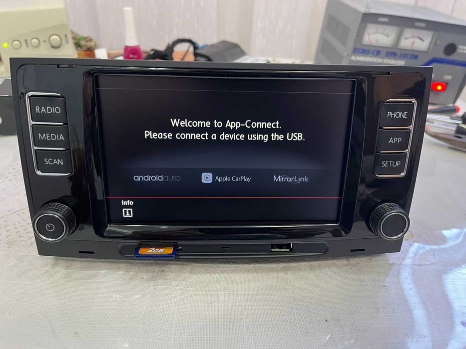 Multimedia RCD 880 vw Touareg-Caravelle-T5-Android auto-Apple-Carplay