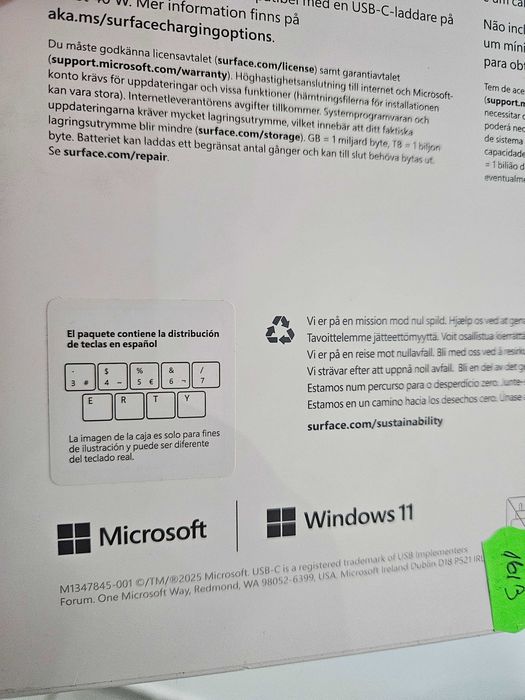 Microsoft Surface snapdragon X plus 256 gb 16 gb sigilat la cutie.
