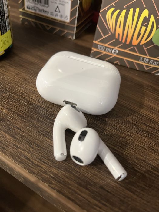 Слушалки Apple - AirPods 3 MagSafe Case
