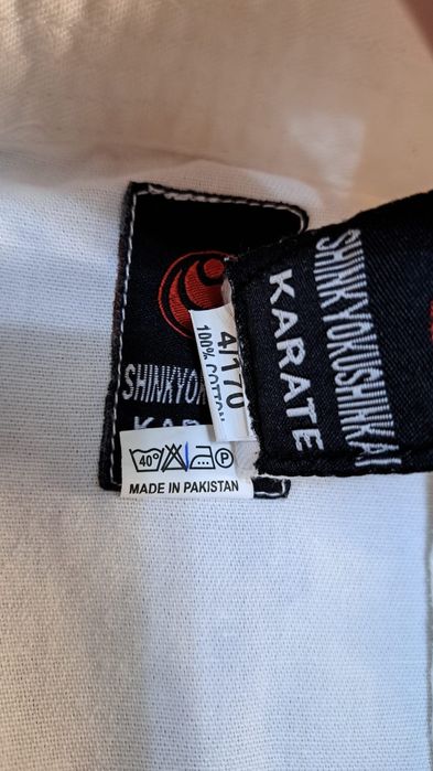 Продам кимоно для каратэ