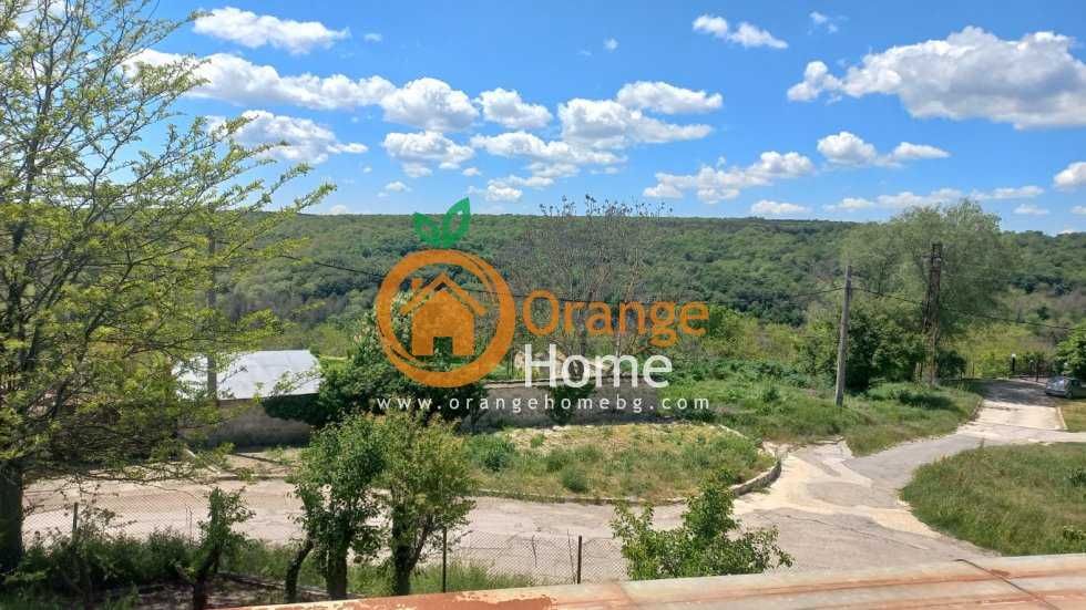 Продава се Къща в с. Орешак, Област Варна - 240 кв.м за 1042 €/кв.м - Снимка #4