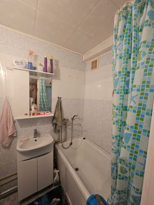 Продаётся 2 комн квартира