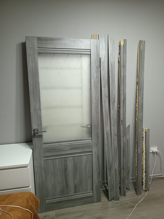 Продам двери с обналичкой