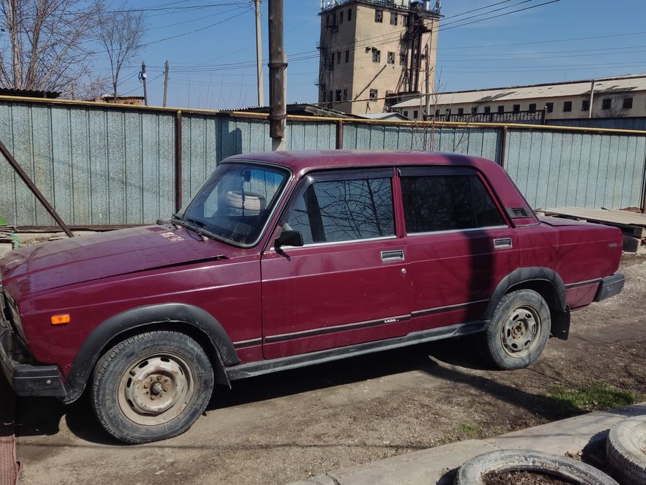 Lada 2107 (Жигули)