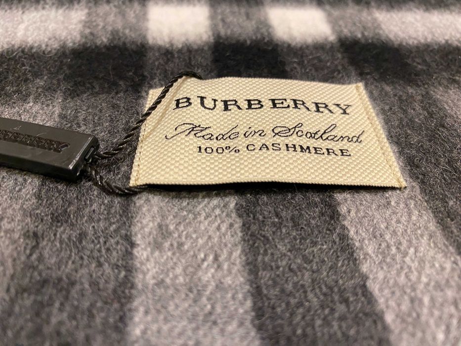 ОРИГИНАЛЕН BURBERRY Charcoal кашмирен шал
