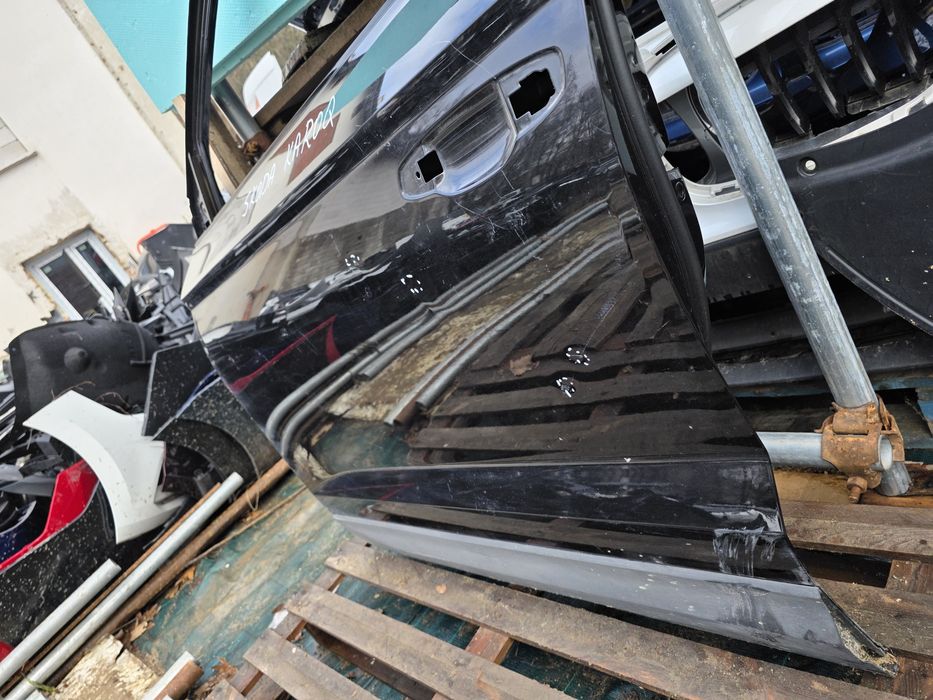 Skoda Karoq предна лява врата