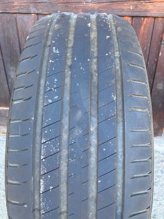 автомобилни гуми Michelin, Bridgestone