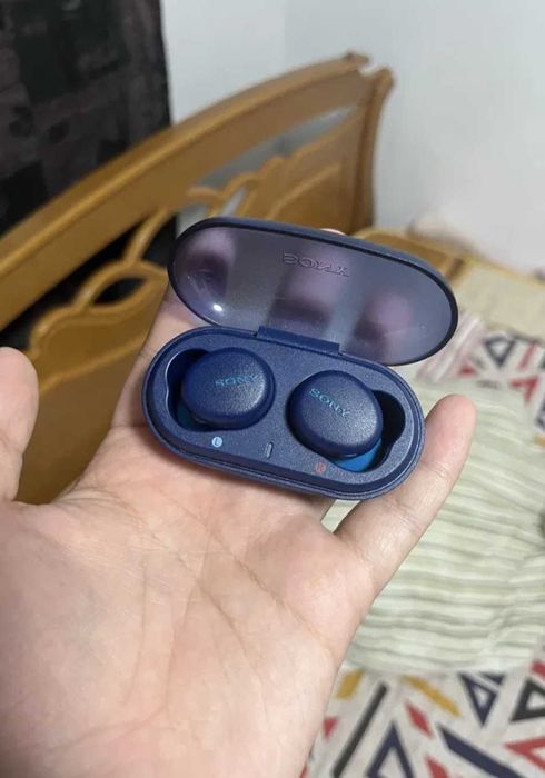 Наушники Sony WF-XB700