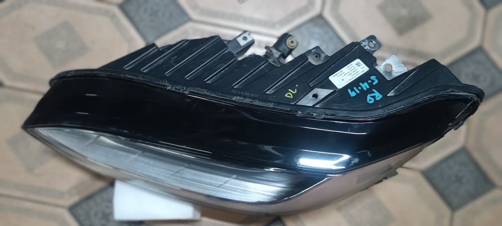 Фара левая Тесла модель Х 2018