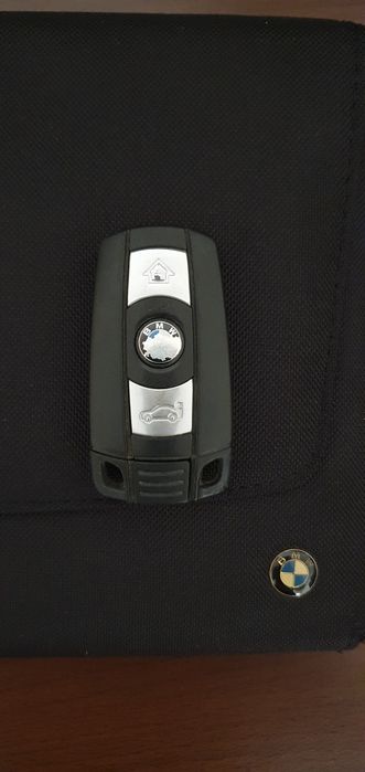 Оригинален ключ за BMW е90 е92 + книжки