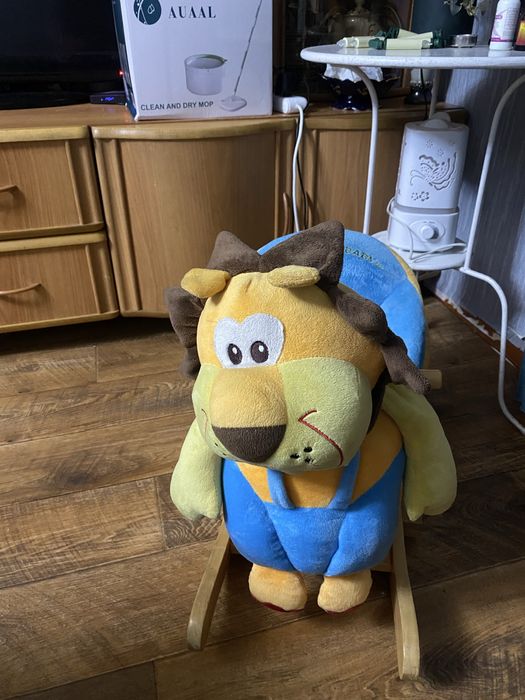 Качалка для малышей львенок