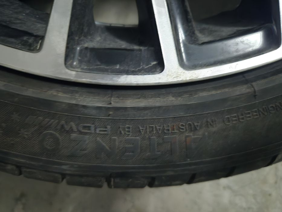 Шины с дискам комплект 200000тенге