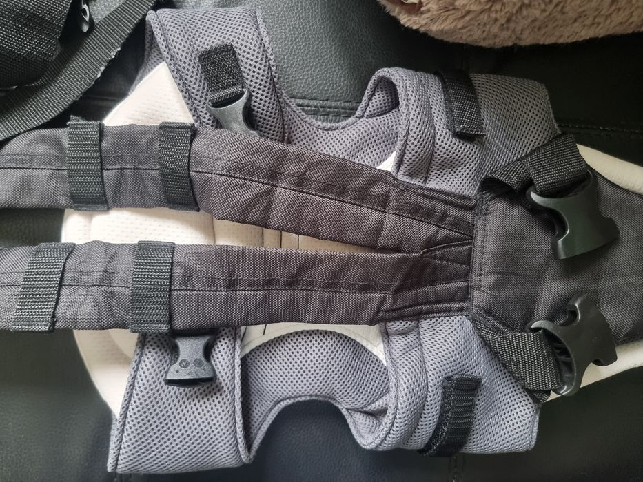 Кенгуру Chicco Go, 2 позиции, 3.5 - 9 кг, Черно